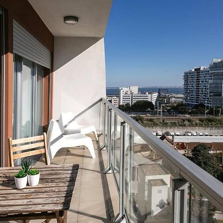 Lisbon Metro&Pool Apartment Lissabon Buitenkant foto