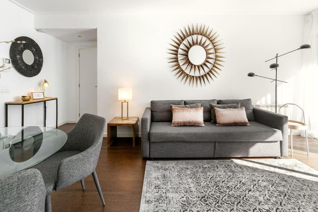 Lisbon Metro&Pool Apartment Lissabon Buitenkant foto